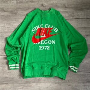 Nike Green Crewneck Vintage inspired Men's Sweater Large